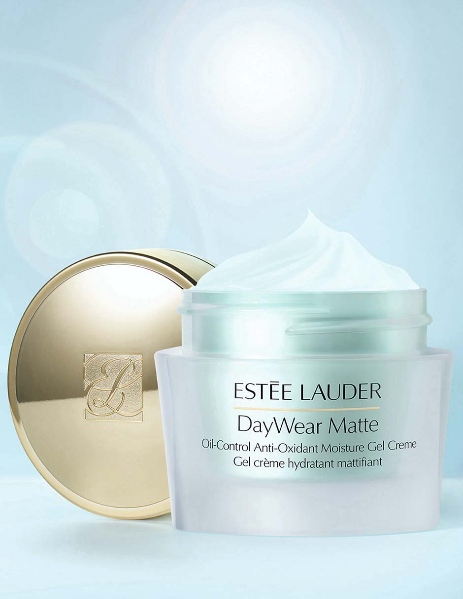 Crema facial recomendada para hidratar de día y noche Daywear para piel grasa 3