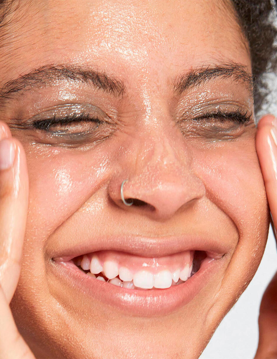 Limpiador facial Take The Day Off Cleansing Balm para hidratar