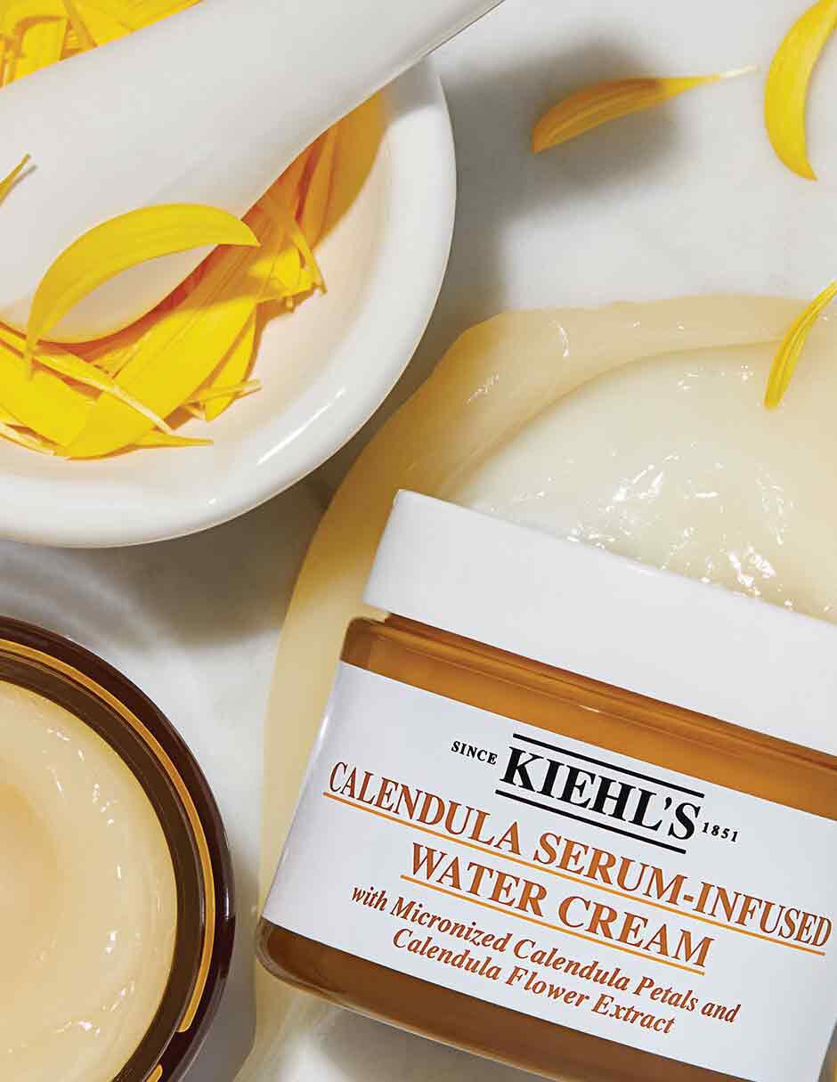 Crema facial recomendada para hidratar de día Calendula Serum-Infused Water Cream todo tipo piel 6