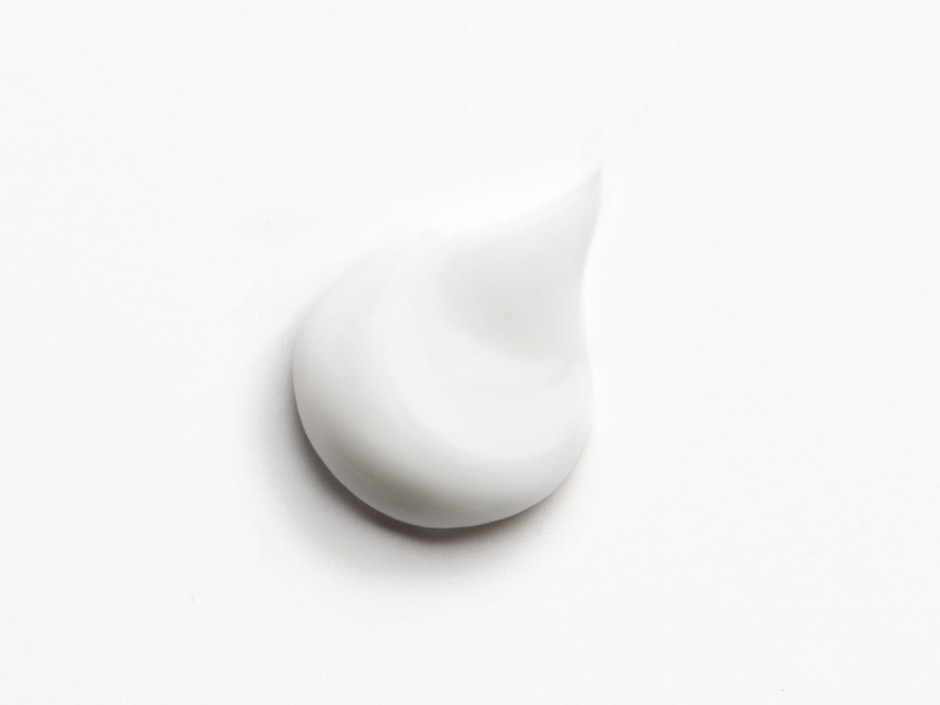 Crema para manos recomendada para reafirmar de día y noche Restorative Hand Cream para todo tipo piel 2