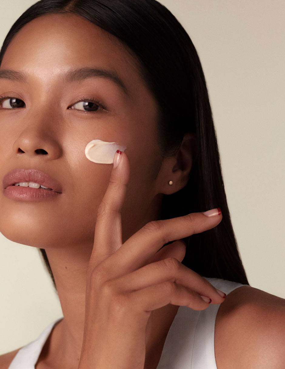 Crema facial recomendada para hidratar de día Benefiance para todo tipo piel 2