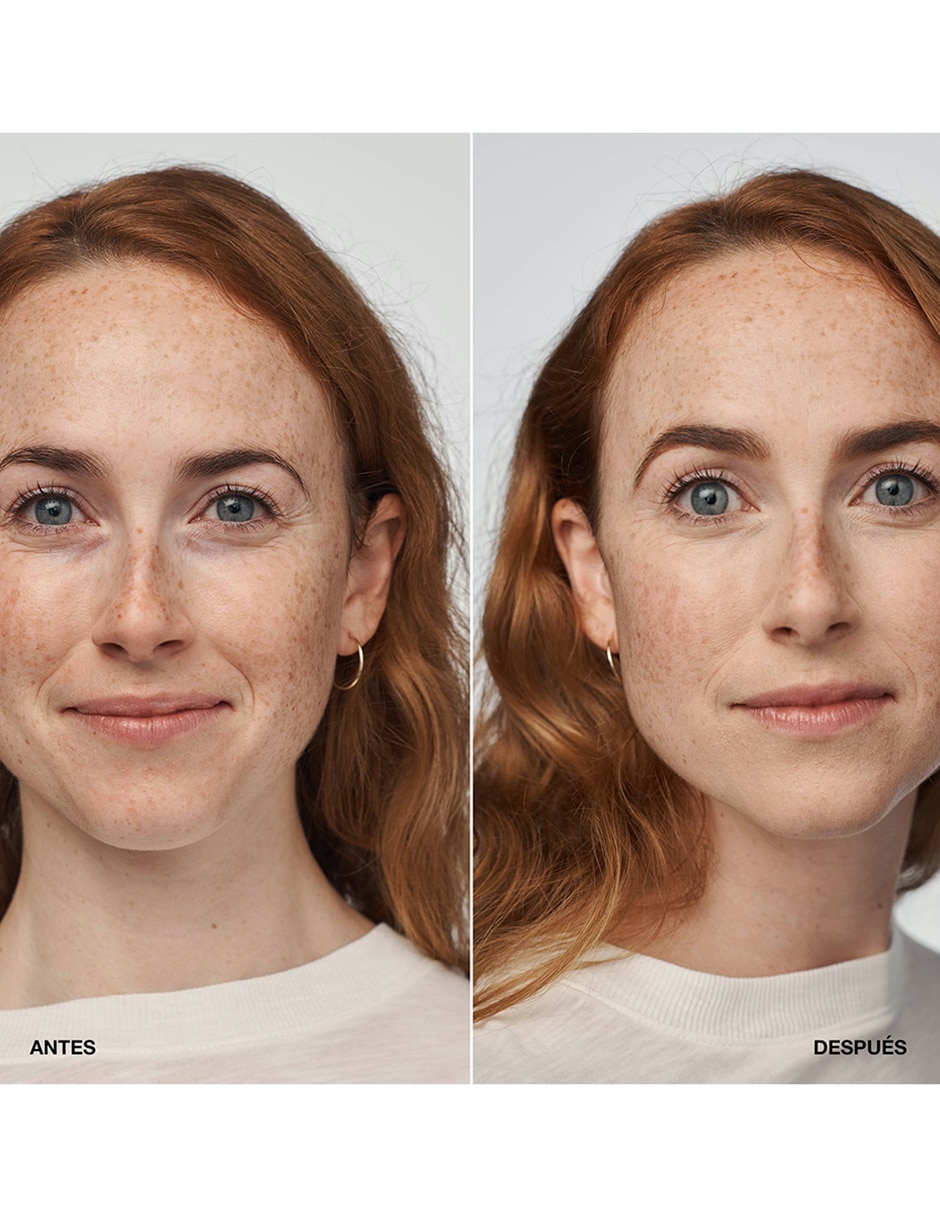 Base de maquillaje líquida Even Better Clinical Foundation natural 4