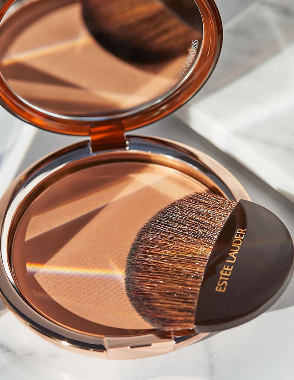 Crema facial recomendada para prevenir signos de la edad día y noche Bronceador Estée Lauder Bronze Goddess Powder Bronzer para todo tipo piel 3