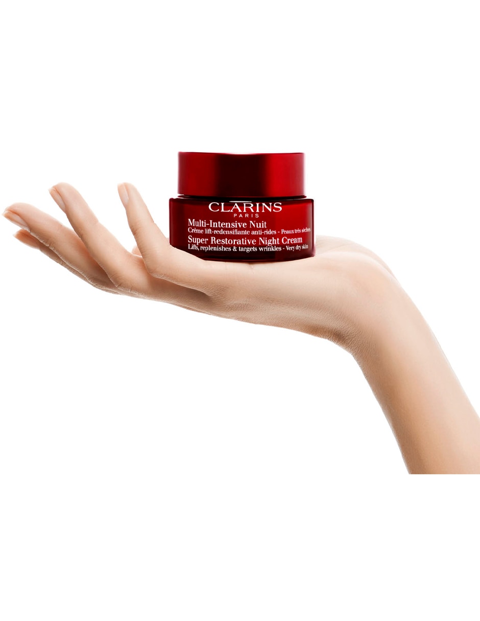 Crema facial recomendada para prevenir signos de la edad de noche Super Restorative Night Clarins para piel seca