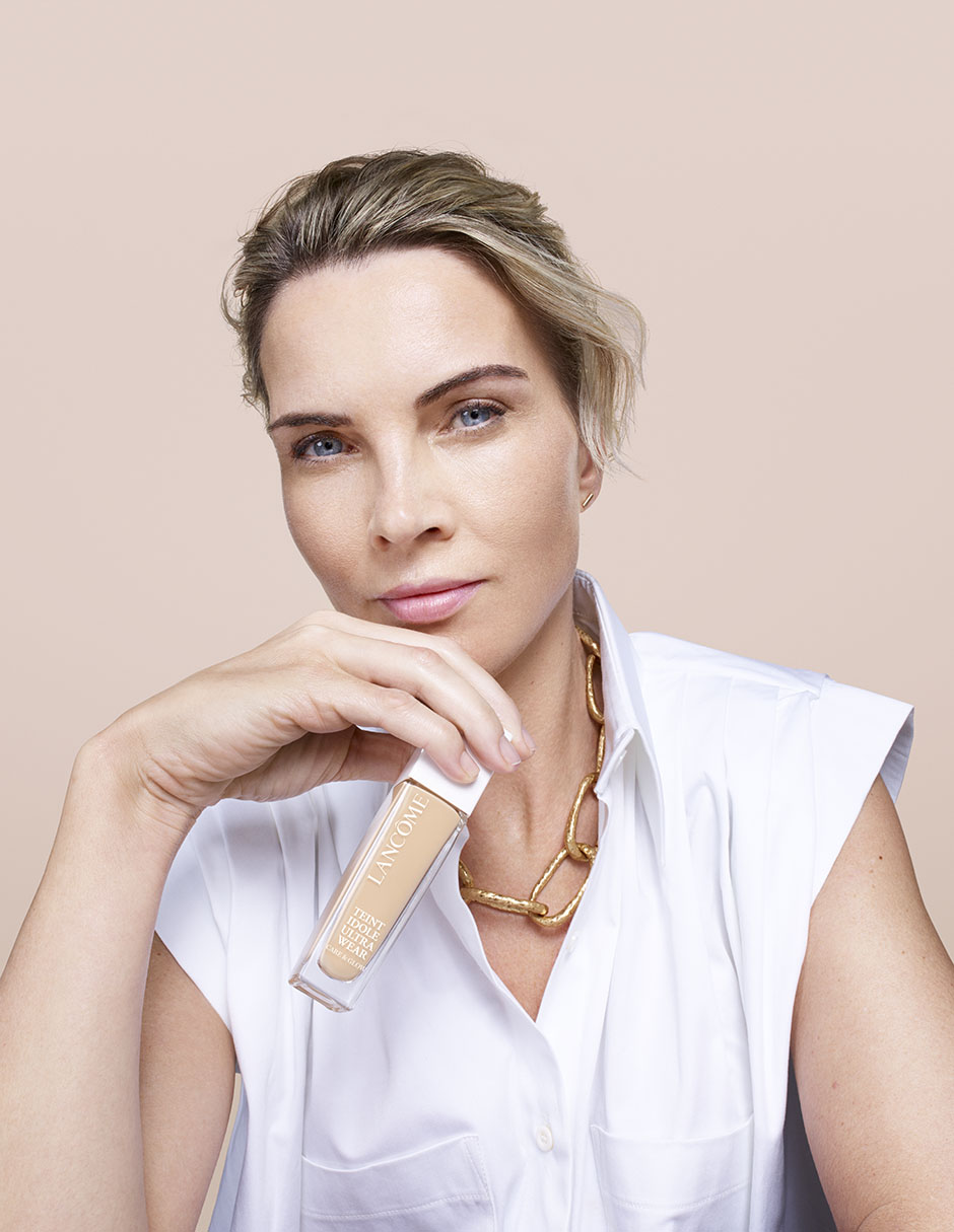 Base de maquillaje líquida Teint Idole Ultra Wear natural 4