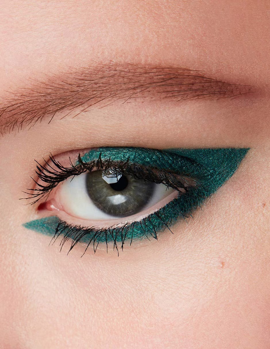 Delineador para ojos brillante Mac Colour Excess Gel Pencil