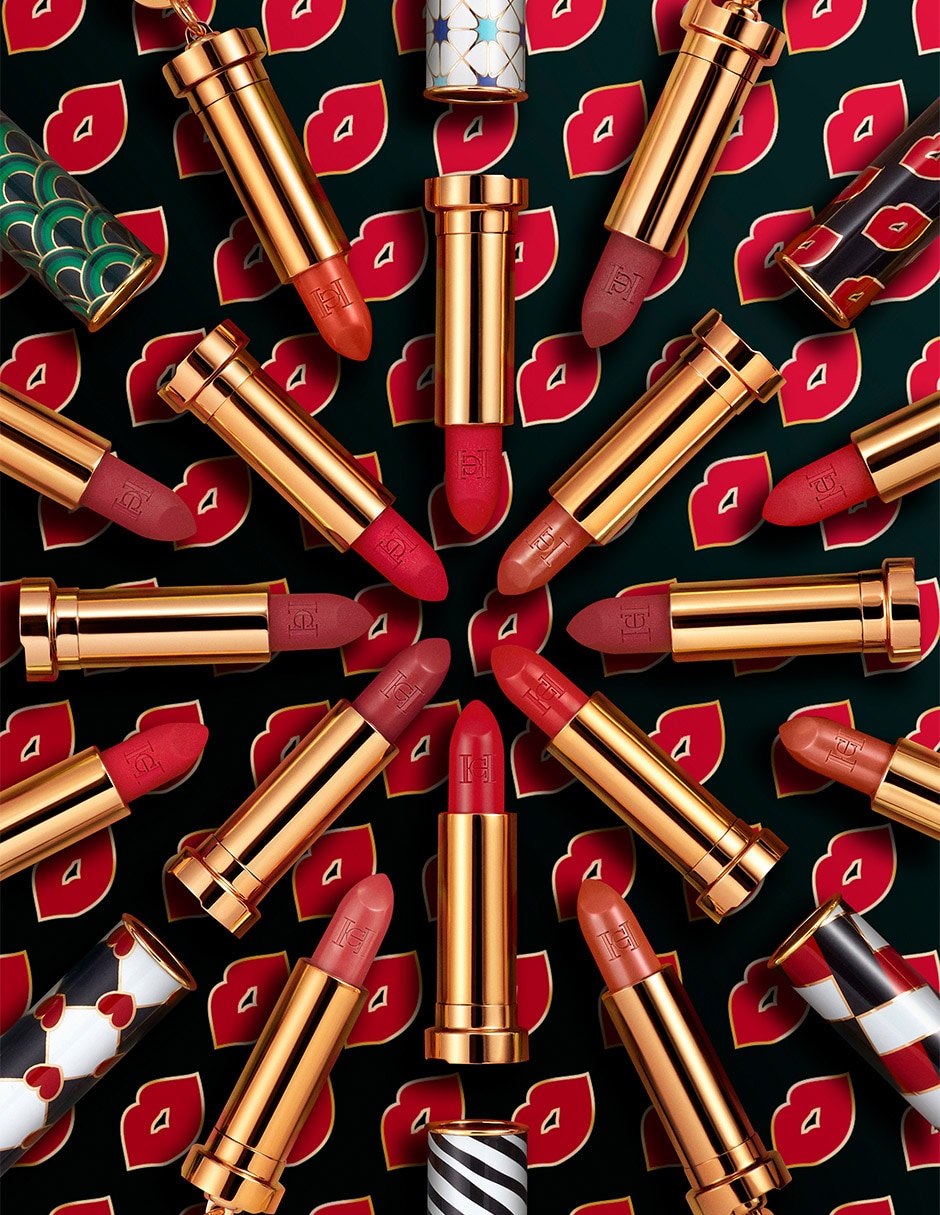 Labial satinado Carolina Herrera Fabulous Kiss Satin 8