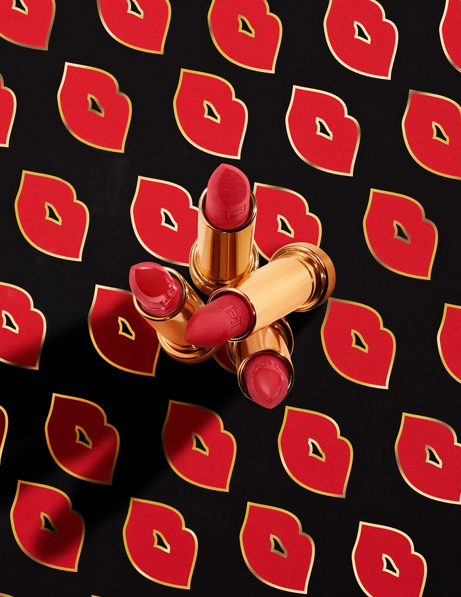 Labial satinado Carolina Herrera Fabulous Kiss Satin 9