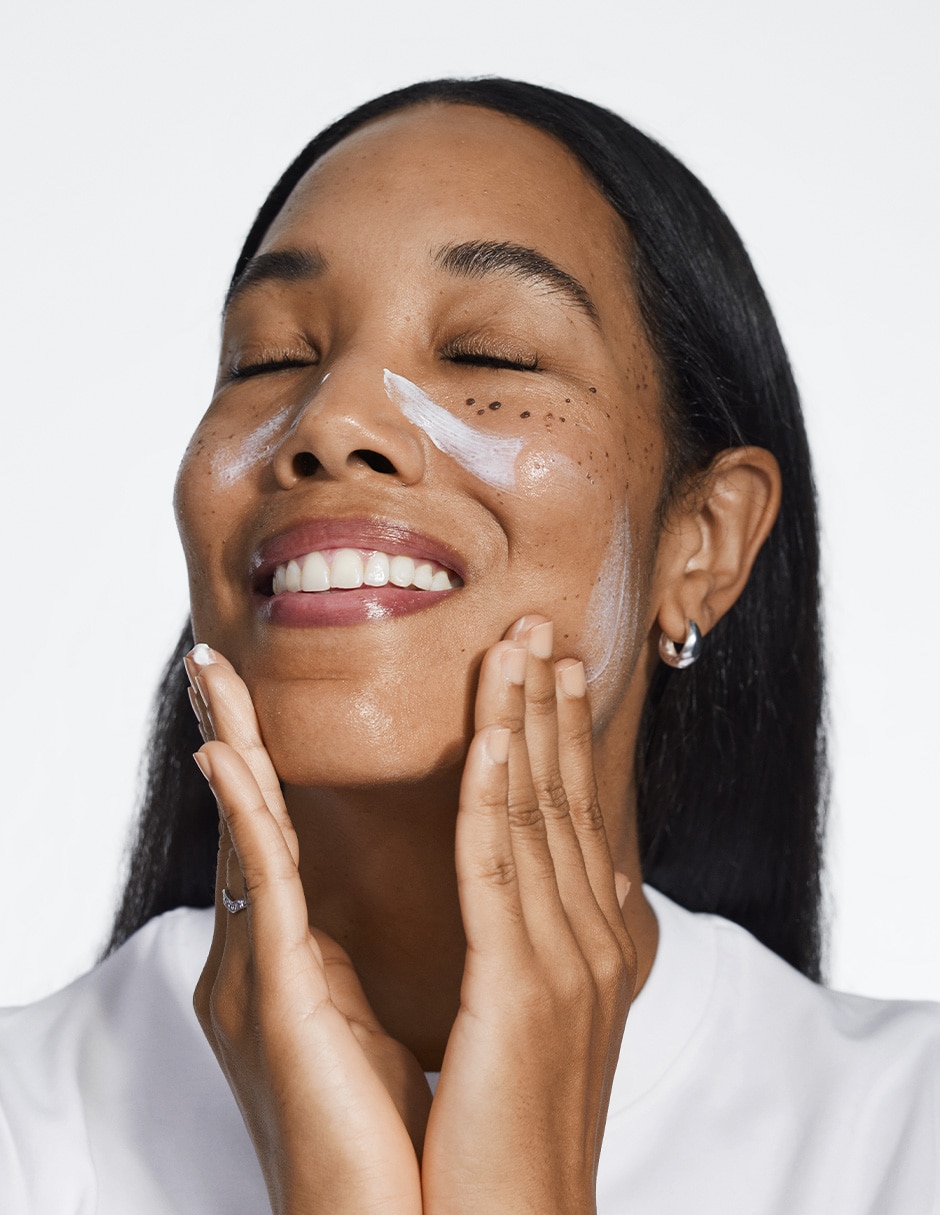 Crema facial recomendada para prevenir signos de la edad de día Smart Clinical Repair para todo tipo piel 20