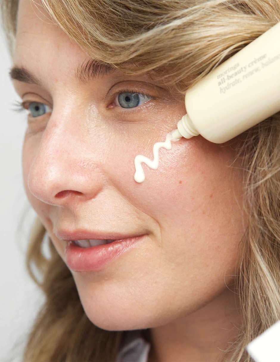 Crema facial recomendada para calmar y aliviar la piel día y noche Moringa todo tipo piel 5