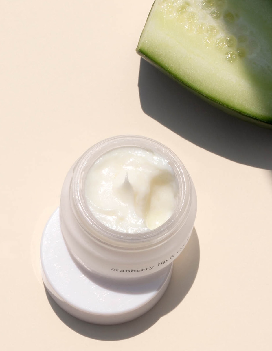 Crema para contorno de ojos recomendada para regenerar día y noche todo tipo piel