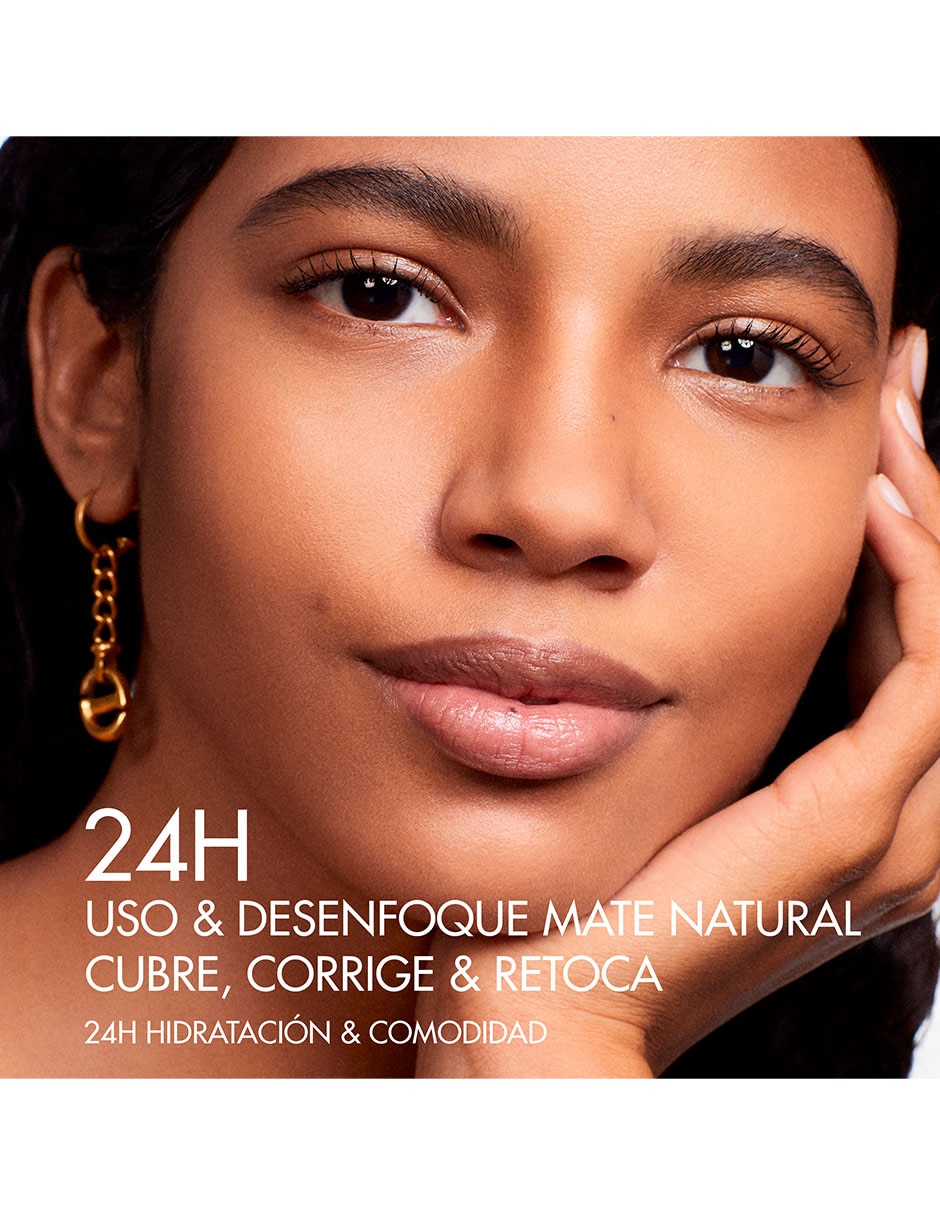 Base de maquillaje en barra Forever natural 2