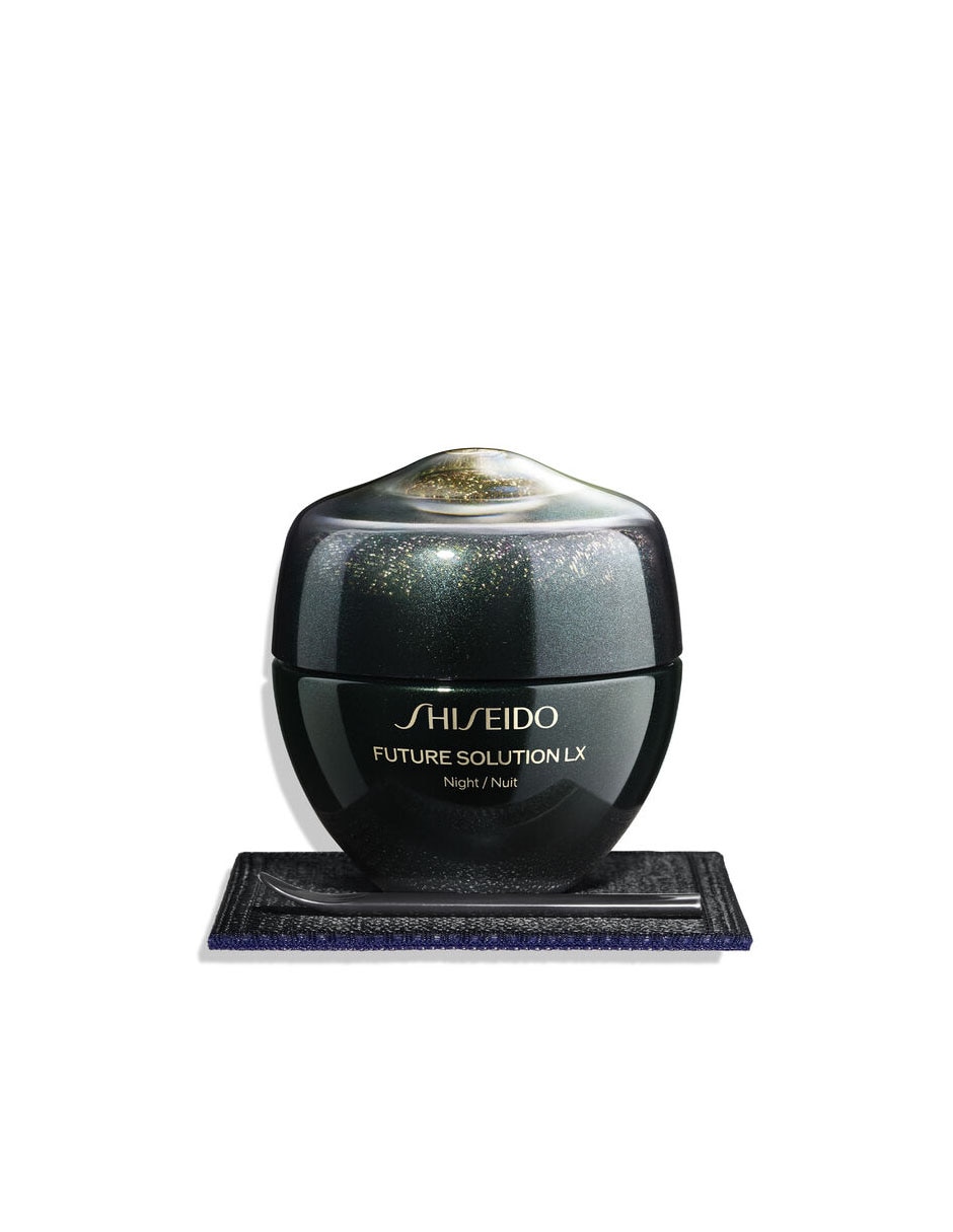 Crema facial recomendada para regenerar de día y noche Future Solution Lx para todo tipo piel 2