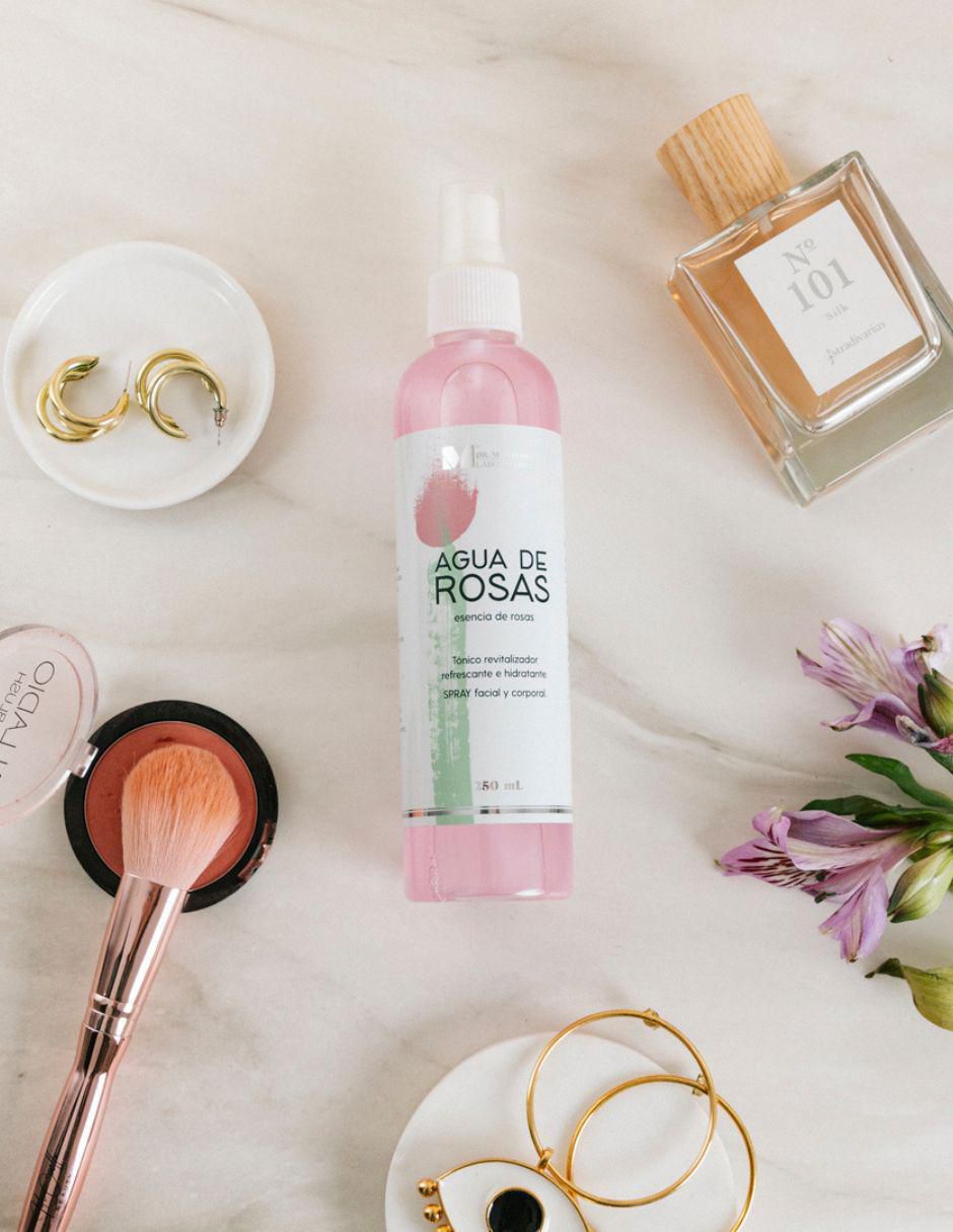 Tónico hidratante Agua de Rosas Tónico hidratante Agua de Rosas