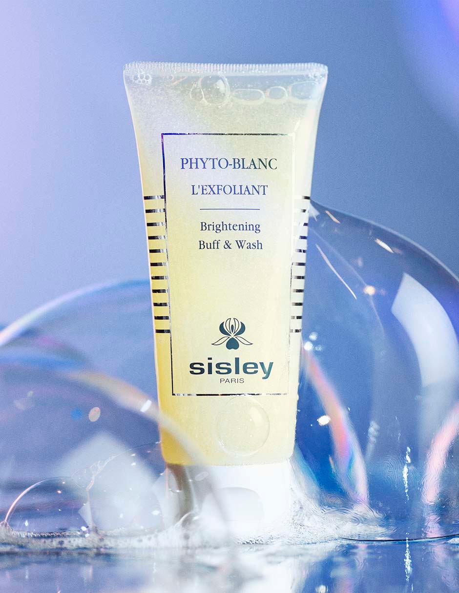 Exfoliante facial L'Exfoliant Brightening Buff and Wash Sisley para piel normal