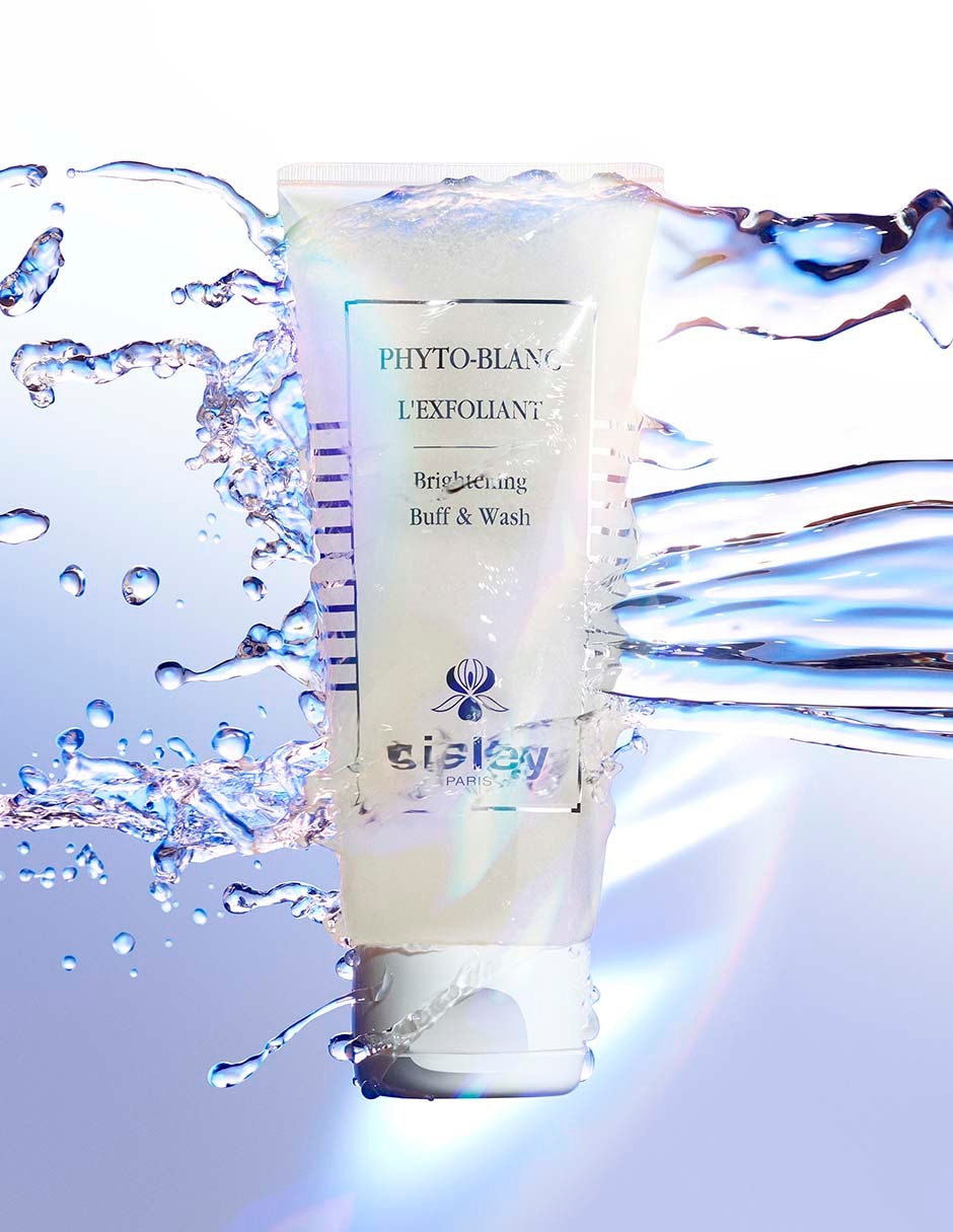 Exfoliante facial L'Exfoliant Brightening Buff and Wash Sisley para piel normal