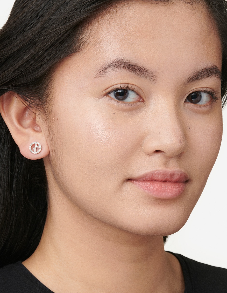 Base de maquillaje líquida Giorgio Armani Luminous Silk luminoso