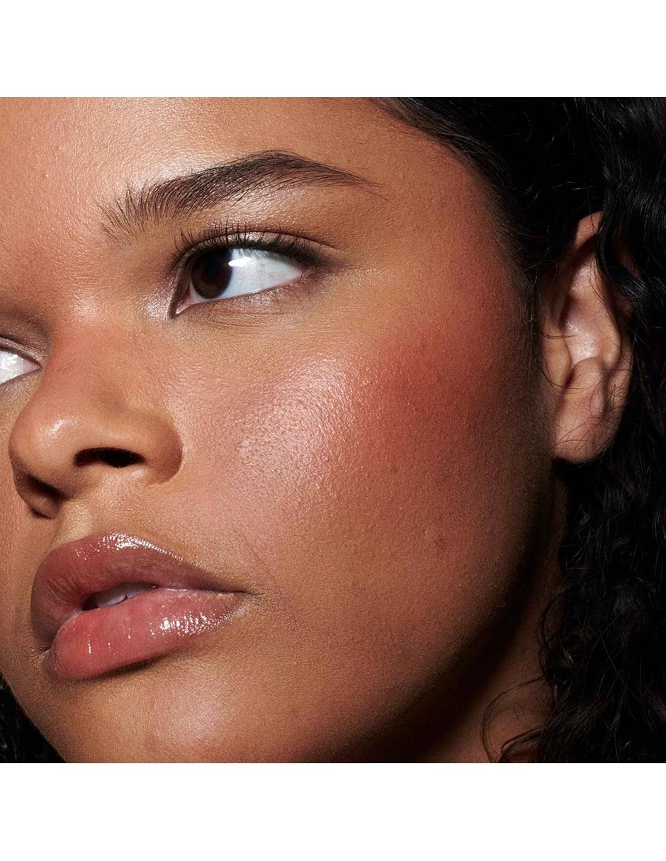 Blush en líquido Mac Strobe Beam 5