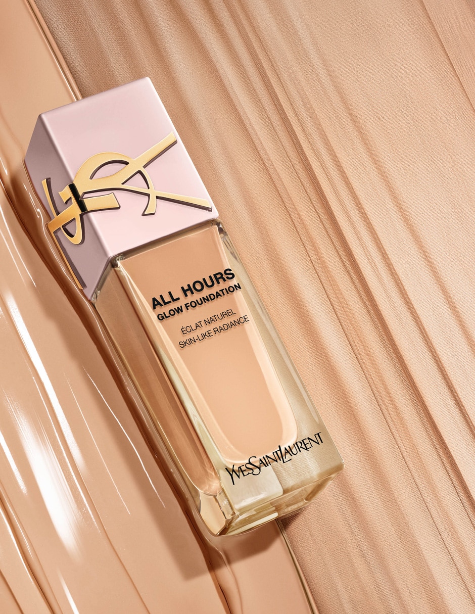 Base de maquillaje líquida Yves Saint Laurent All Hours Foundation luminoso