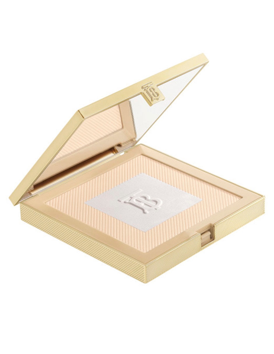 Polvo compacto traslúcido Burberry Beyond Wear