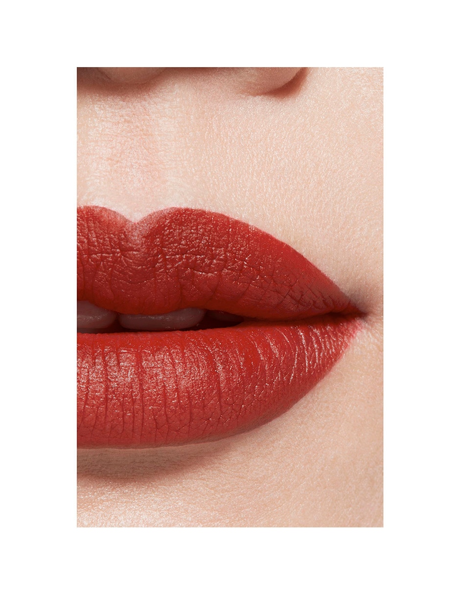 Labial mate Rouge Noir 7