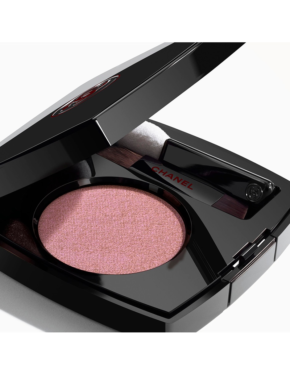 CHANEL OMBRE ESSENTIELLE