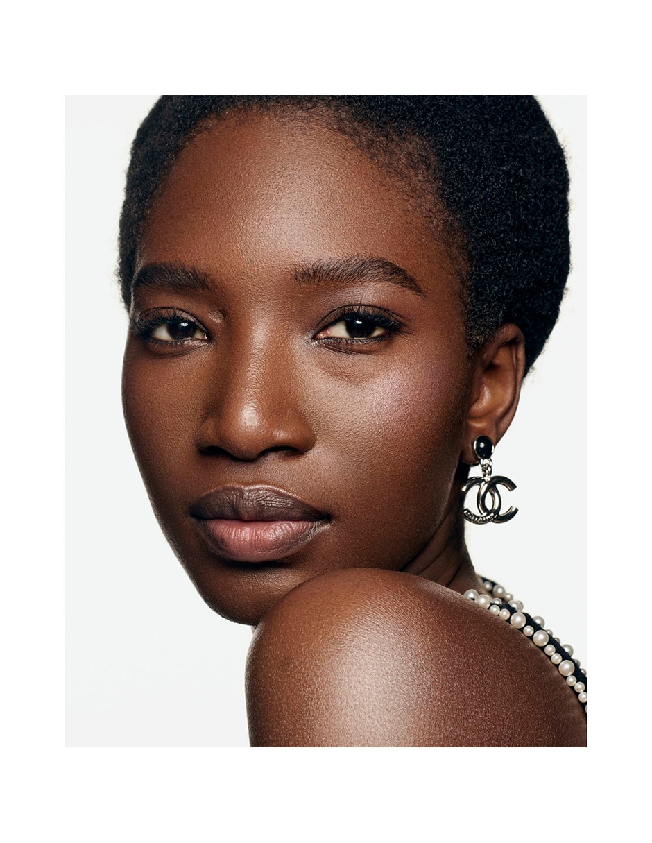 CHANEL LES BEIGES ILLUMINATEUR BELLE MINE
