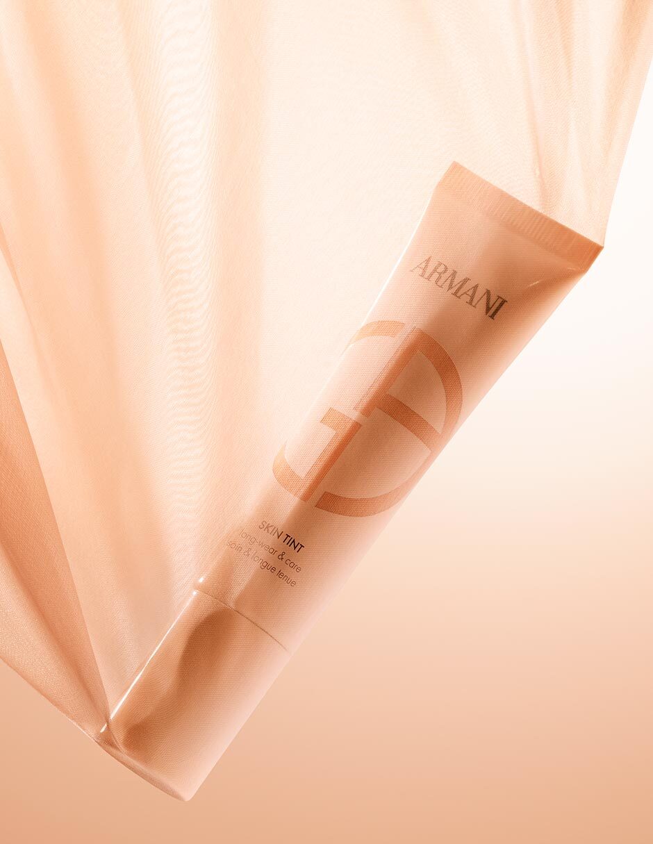 Maquillaje líquido Giorgio Armani Skin Tint Luminoso 3