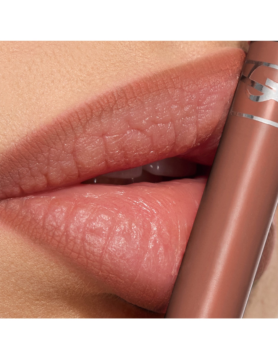 Maquillaje lápiz para labios mate yves saint laurent lovenude kiss shaper