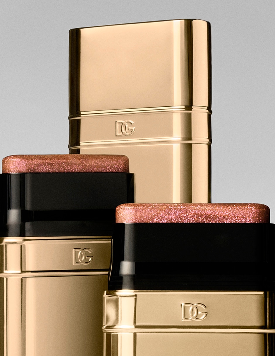 Base de maquillaje barra bold look luminoso 1
