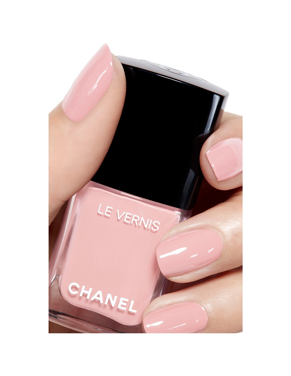 LE VERNIS