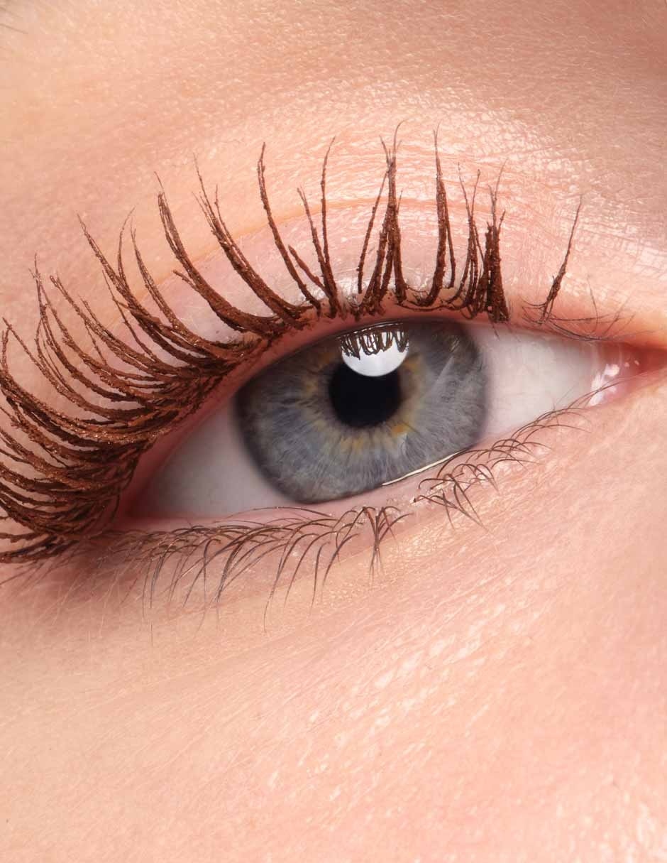 Máscara para pestañas y gel para cejas 3