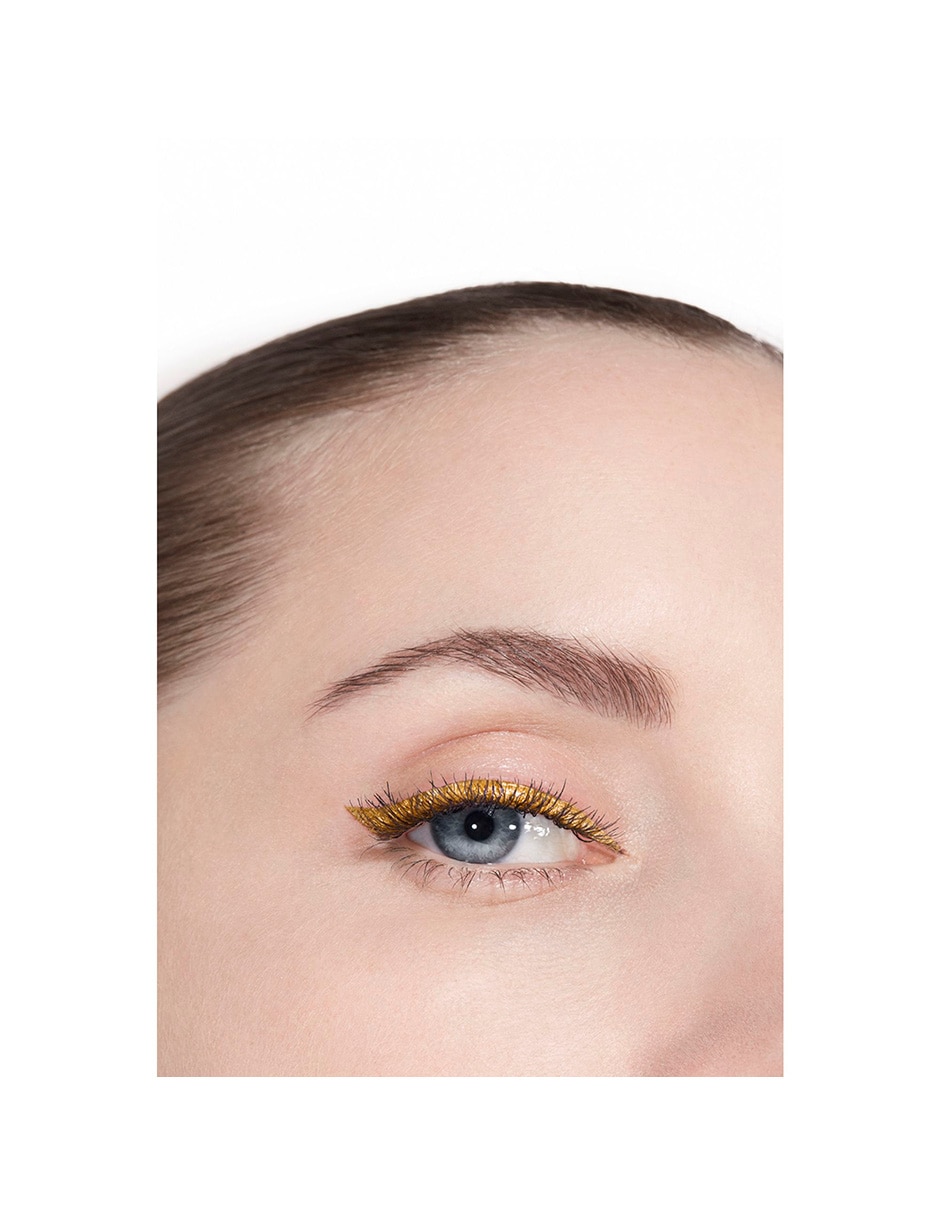 LE LINER DE CHANEL 6