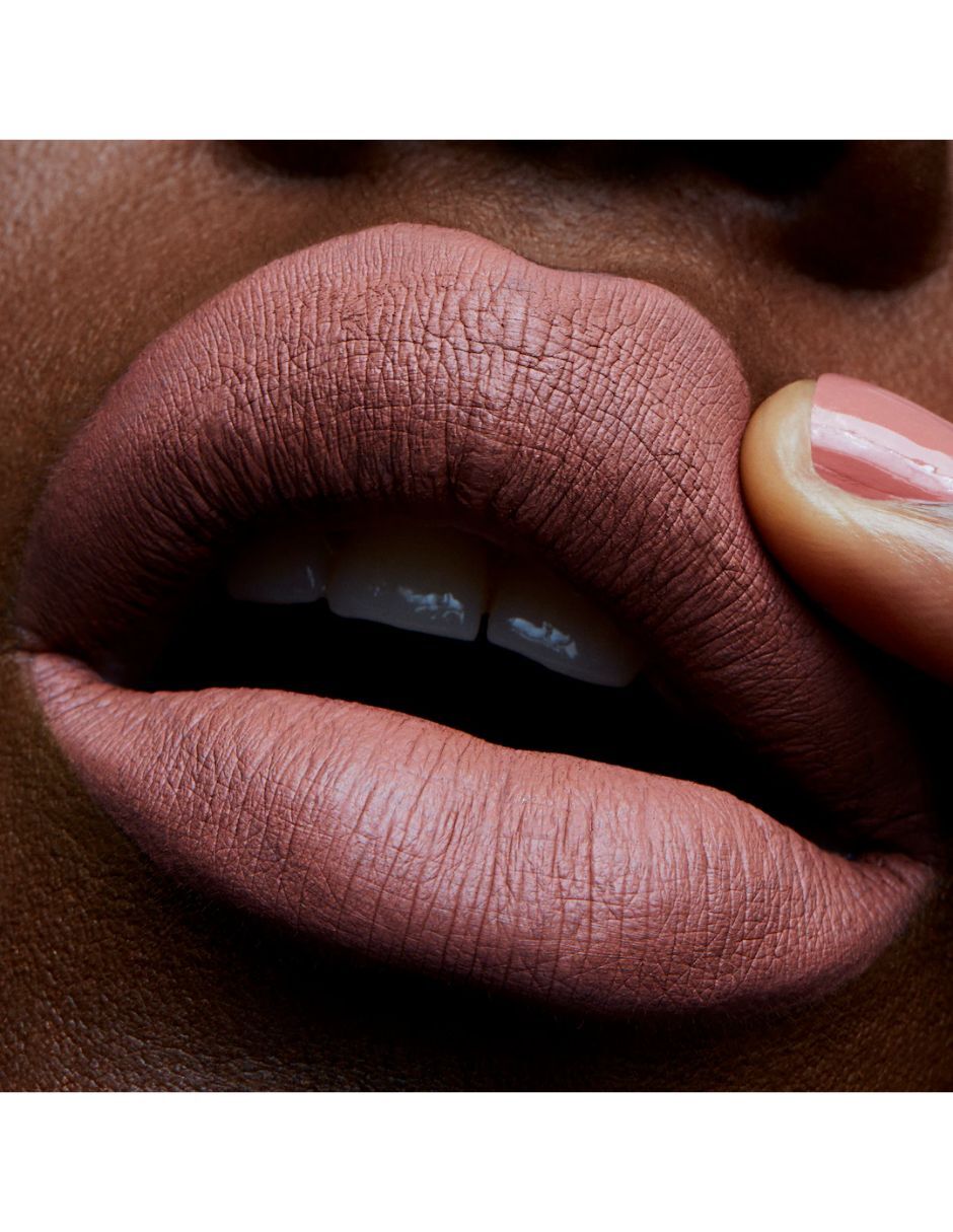 Labial mate mac