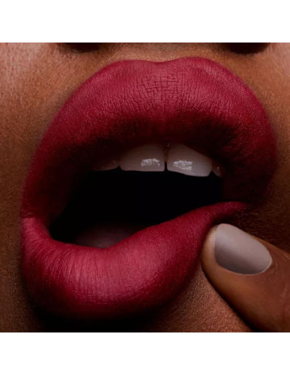 Labial mate mac